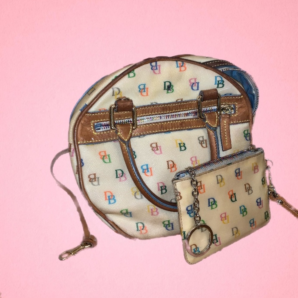 dooney and bourke matching purse and clutch